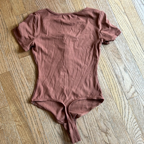 Women’s bodysuit size small - Picture 4 of 4